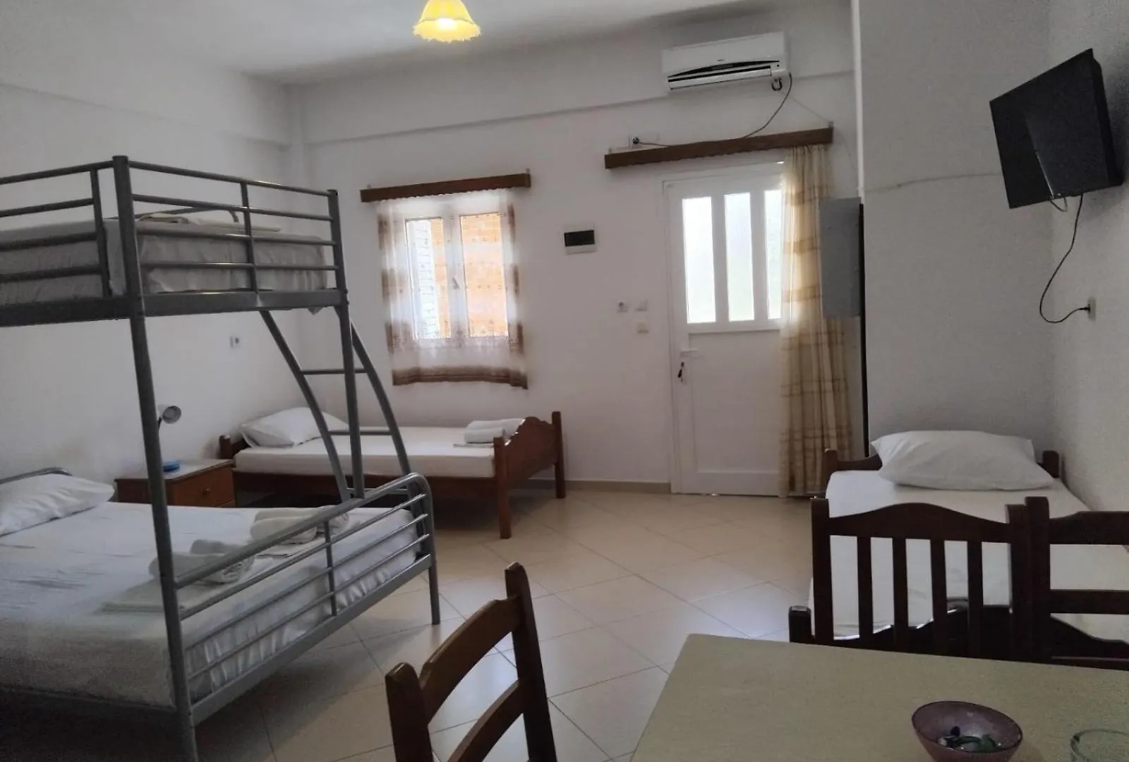 Aparthotel Rexhos Studios Himarë