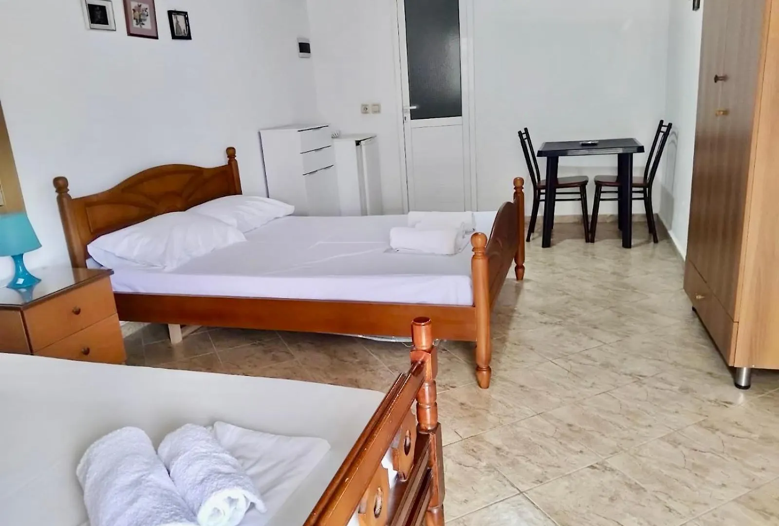 Rexhos Studios Himare 0*,  Albania