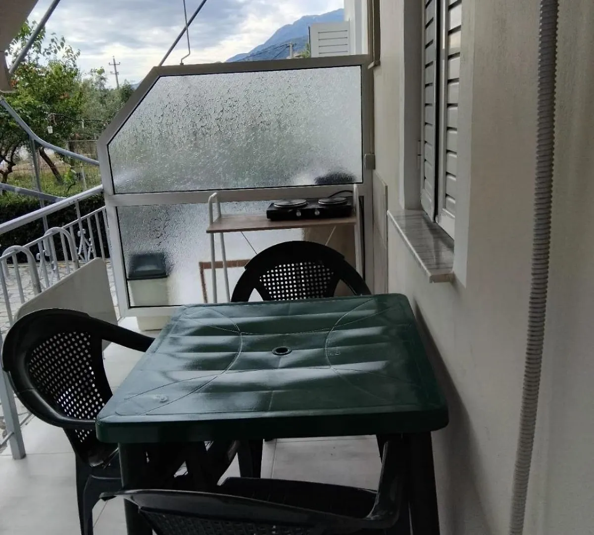 Aparthotel Rexhos Studios Himare