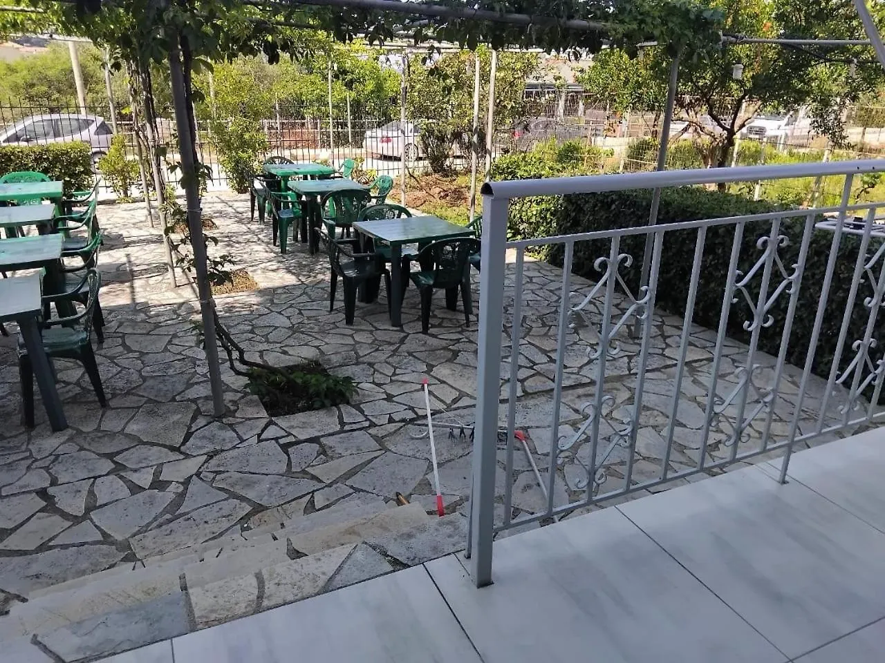 Rexhos Studios Himarë Aparthotel