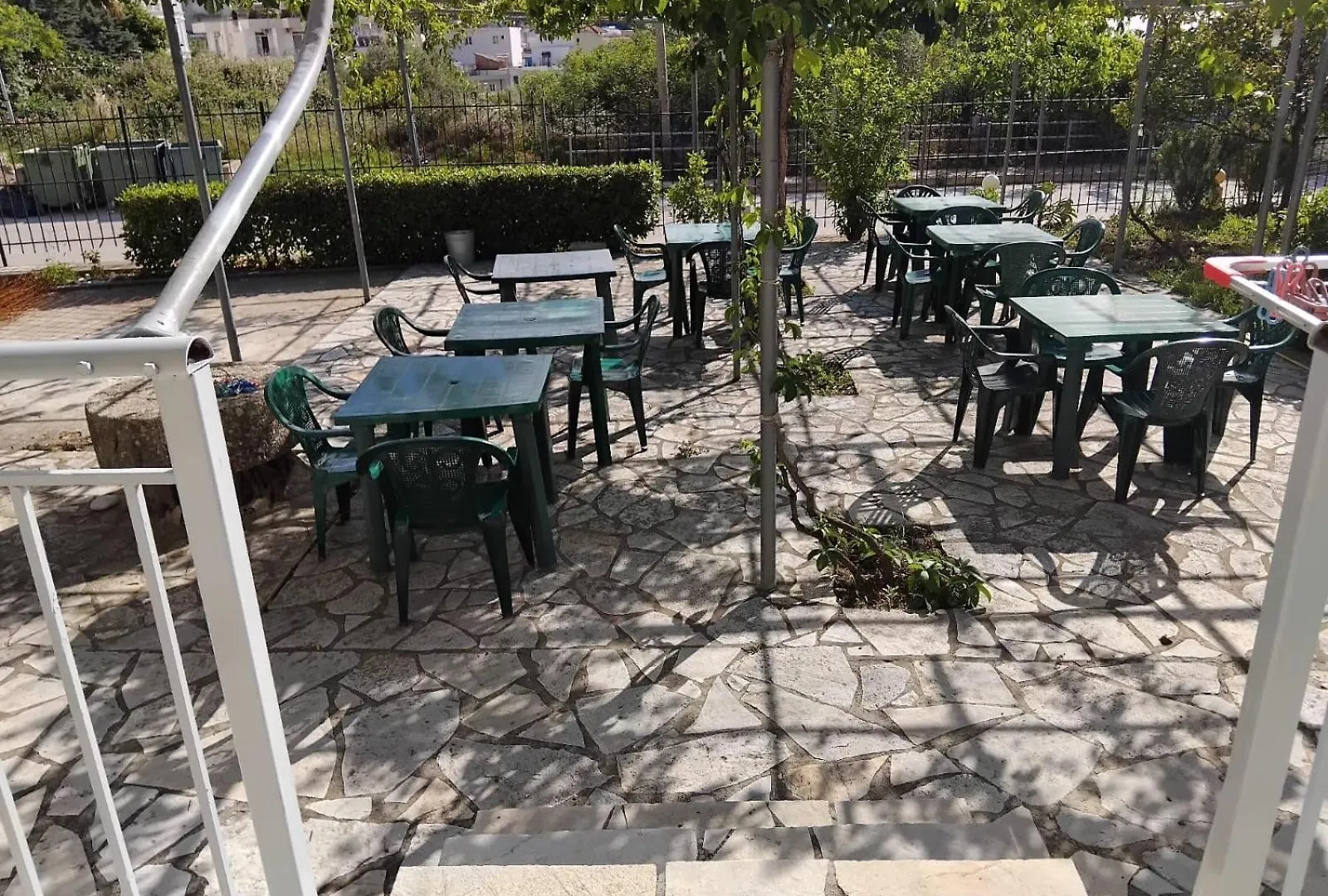 Rexhos Studios Himarë Aparthotel